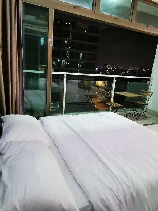 Studio Unit Balcony Palazio Mount Austin Ikea Aeon Toppen By Gdragon Homestay Johor Bahru Apartment
